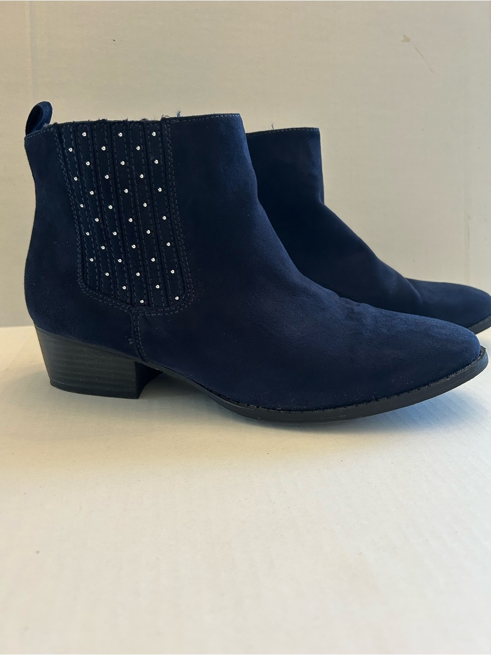 Lauren Conrad Style Mocha Faux Suede Navy Studded Chelsea Ankle Boots Booties 9